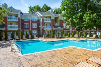 Relaxing swimming pool